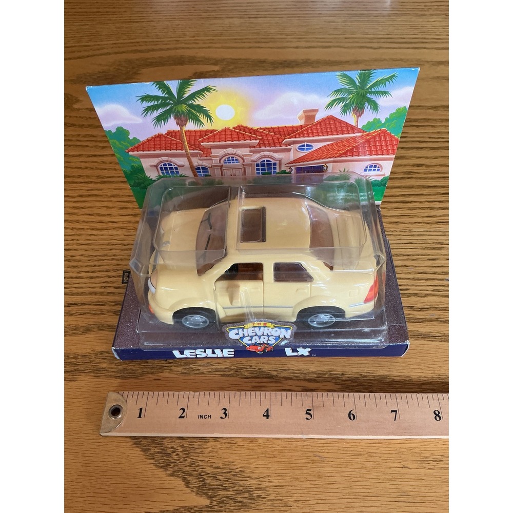 Chevron Cars Leslie LX Tan Luxury Sedan Collectible Toy Car New in Box 1998